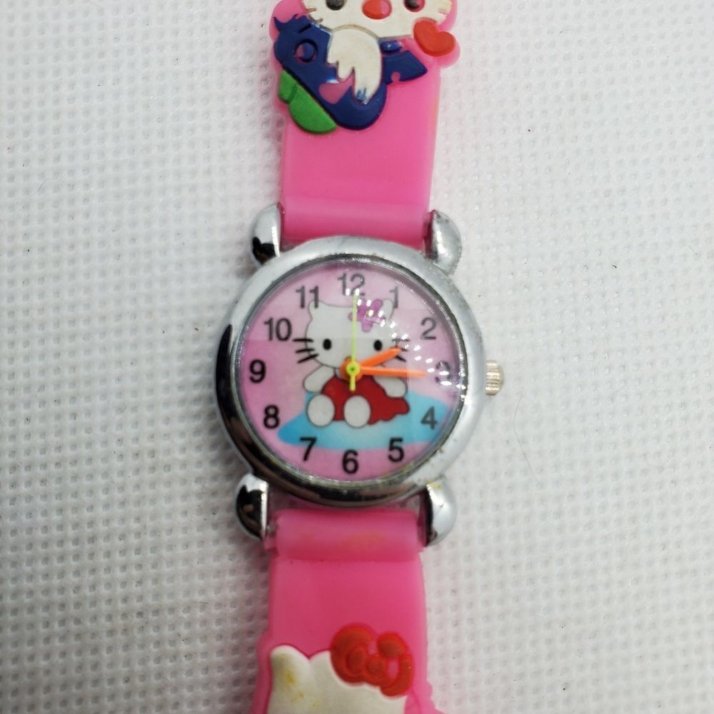 Hello Kitty Watch  - Picture 2 of 5